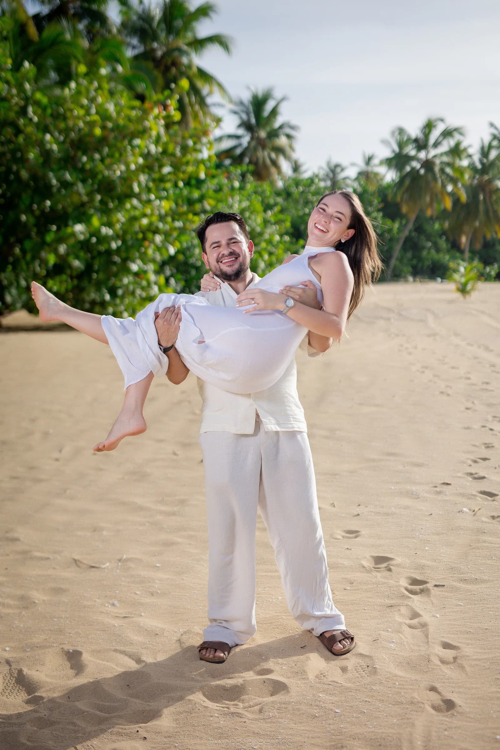 Alexandra y Randall celebrando juntos